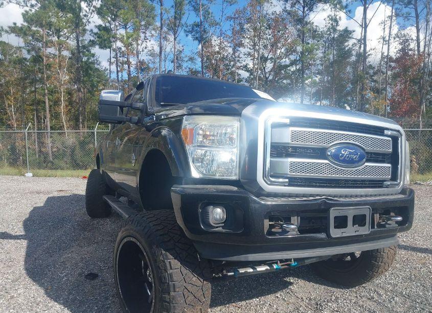 2015 Ford F-250 LARIAT (VIN 1FT7W2BTXFED25248) main photo