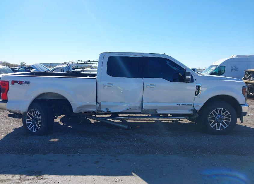 Photo 13 of 2017 Ford F-250 LARIAT (VIN 1FT7W2BTXHED49830)