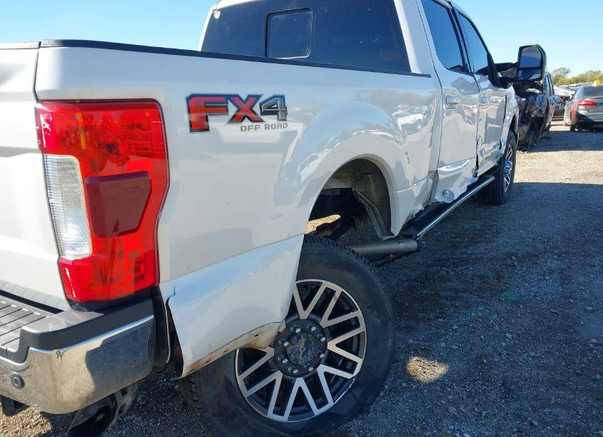 Photo 17 of 2017 Ford F-250 LARIAT (VIN 1FT7W2BTXHED49830)