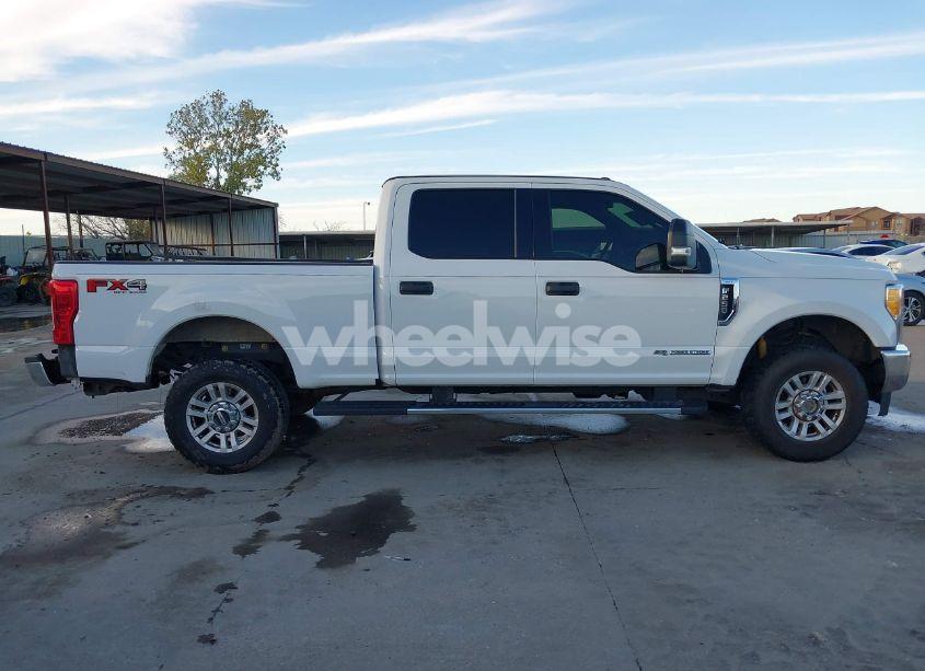 Photo 14 of 2017 Ford F-250 XLT (VIN 1FT7W2BTXHEE20668)