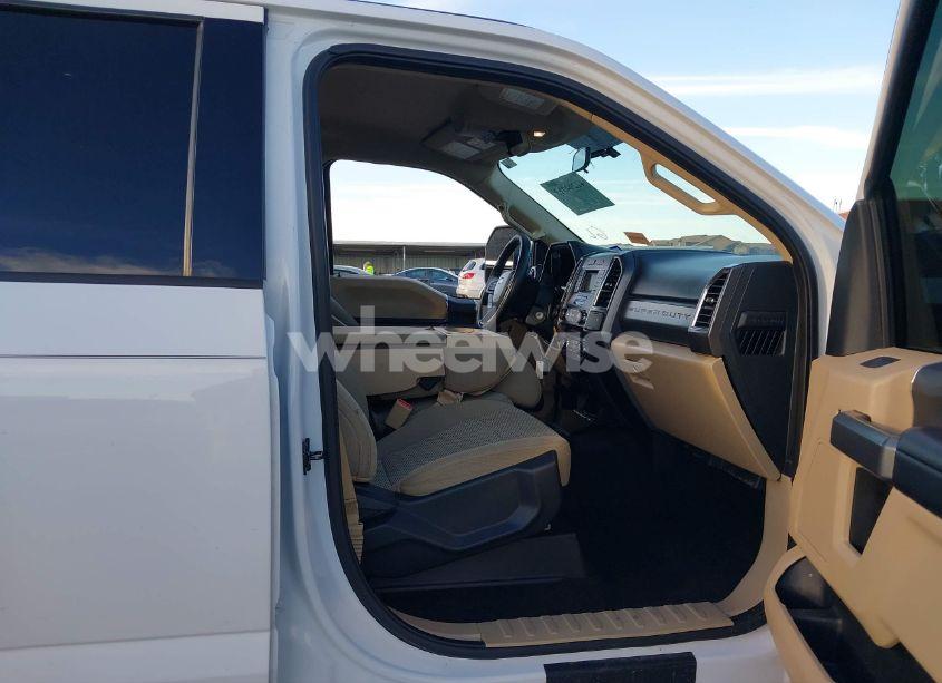 Photo 5 of 2017 Ford F-250 XLT (VIN 1FT7W2BTXHEE20668)