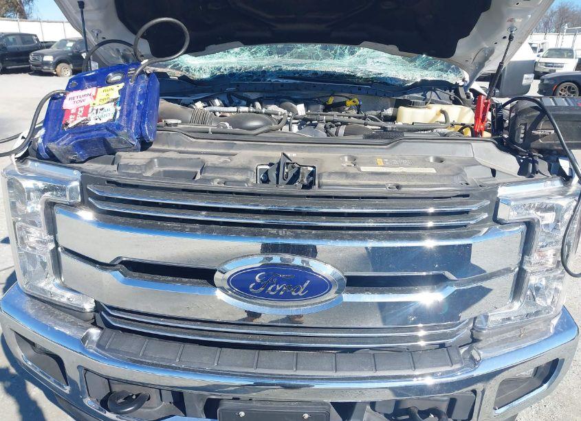 Photo 17 of 2018 Ford F-250 LARIAT (VIN 1FT7W2BTXJEC35672)