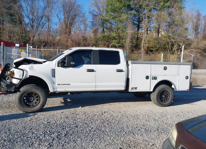 Photo 14 of 2018 Ford F-250 XL (VIN 1FT7W2BTXJEC40368)