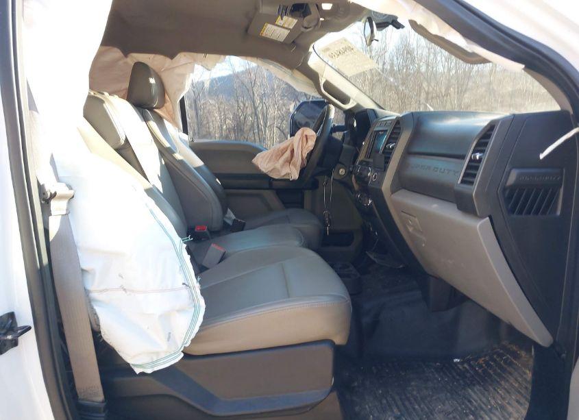 Photo 5 of 2018 Ford F-250 XL (VIN 1FT7W2BTXJEC40368)