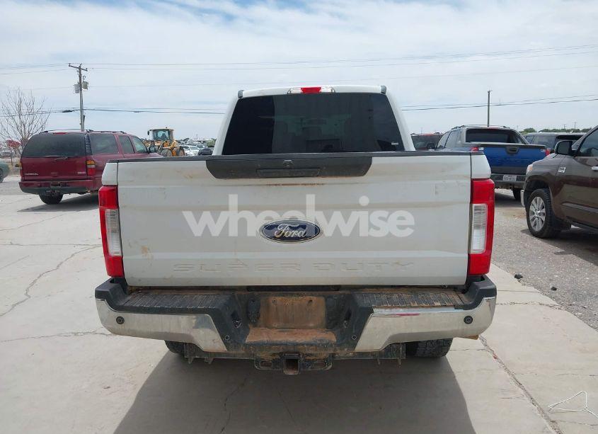 Photo 16 of 2019 Ford F-250 XL (VIN 1FT7W2BTXKEC10594)