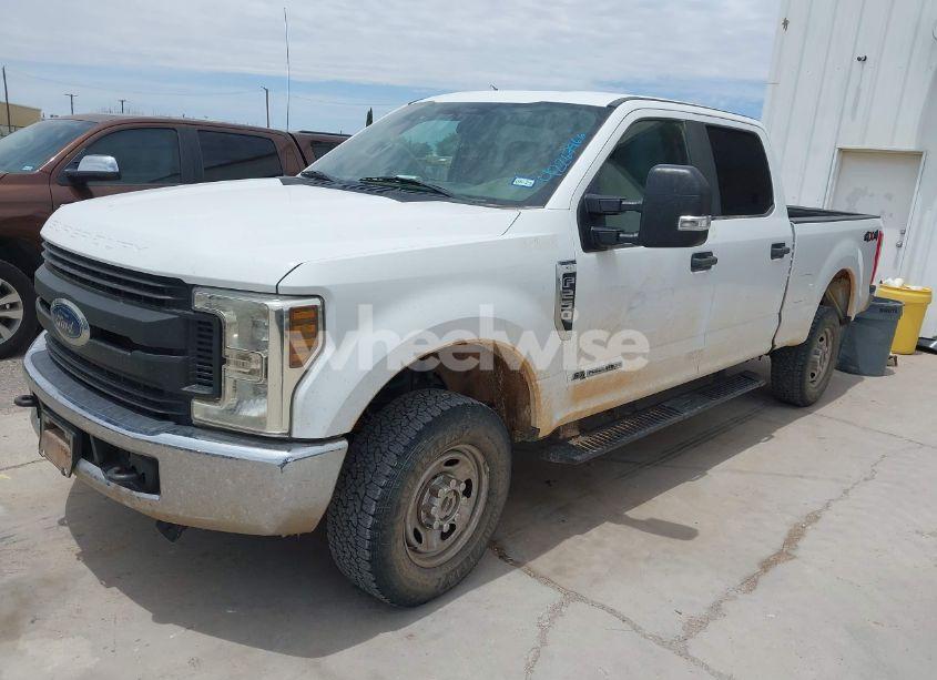 Photo 2 of 2019 Ford F-250 XL (VIN 1FT7W2BTXKEC10594)