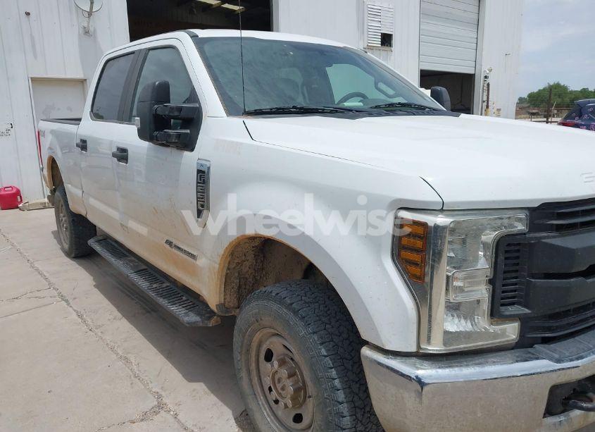 Photo 6 of 2019 Ford F-250 XL (VIN 1FT7W2BTXKEC10594)