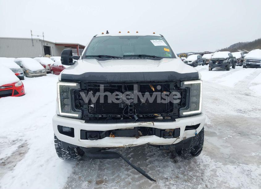 Photo 12 of 2019 Ford F-250 LARIAT (VIN 1FT7W2BTXKEE81526)