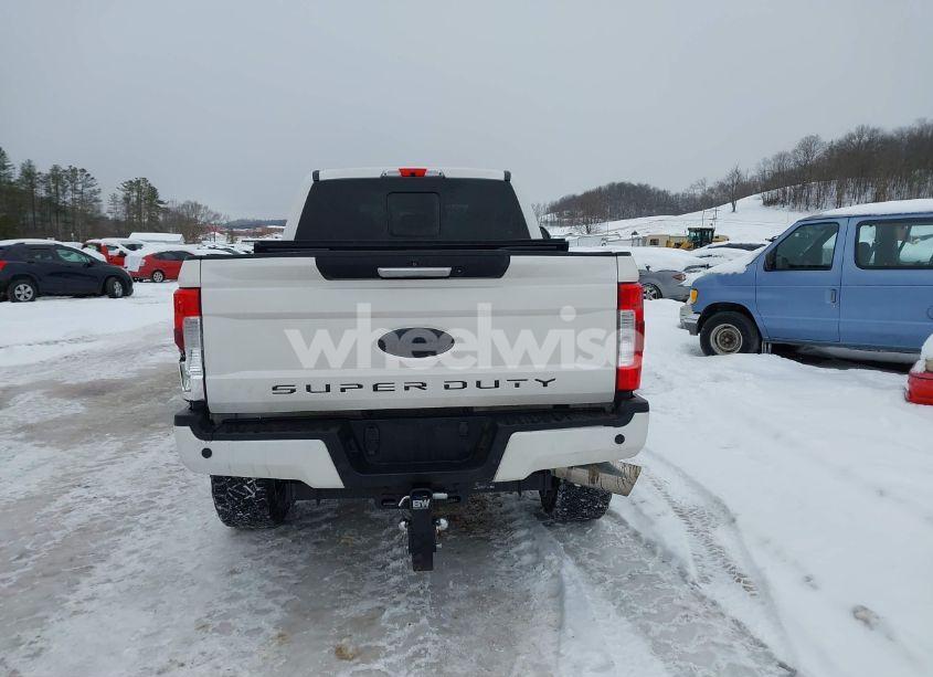 Photo 16 of 2019 Ford F-250 LARIAT (VIN 1FT7W2BTXKEE81526)