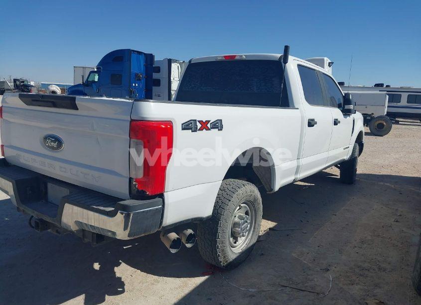 Photo 4 of 2019 Ford F-250 XL (VIN 1FT7W2BTXKEF52837)
