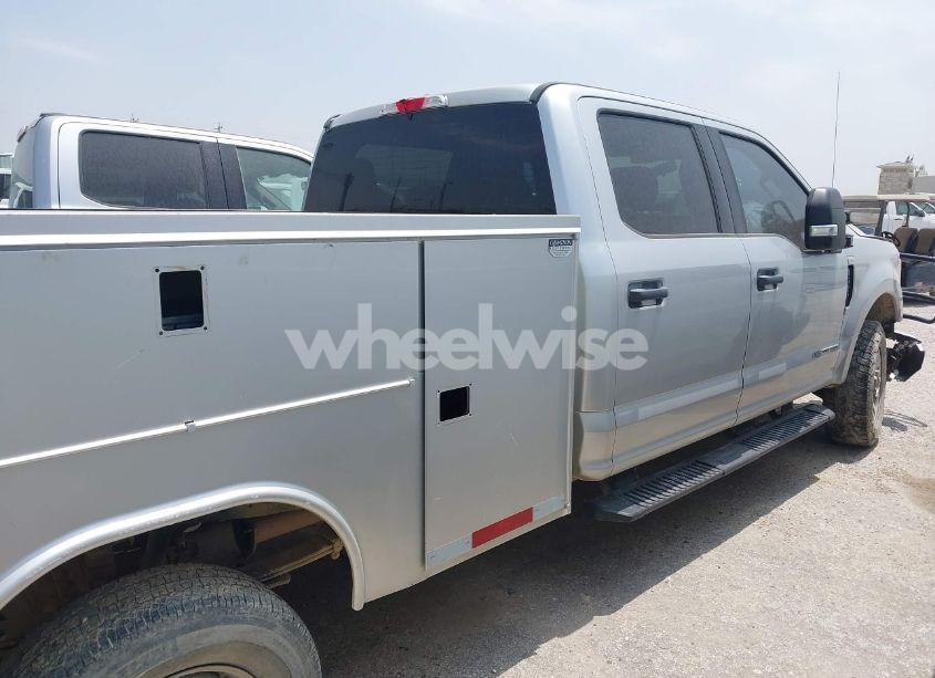 Photo 13 of 2019 Ford F-250 XLT (VIN 1FT7W2BTXKEF52949)