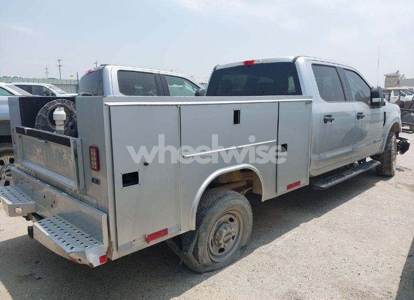 Photo 4 of 2019 Ford F-250 XLT (VIN 1FT7W2BTXKEF52949)