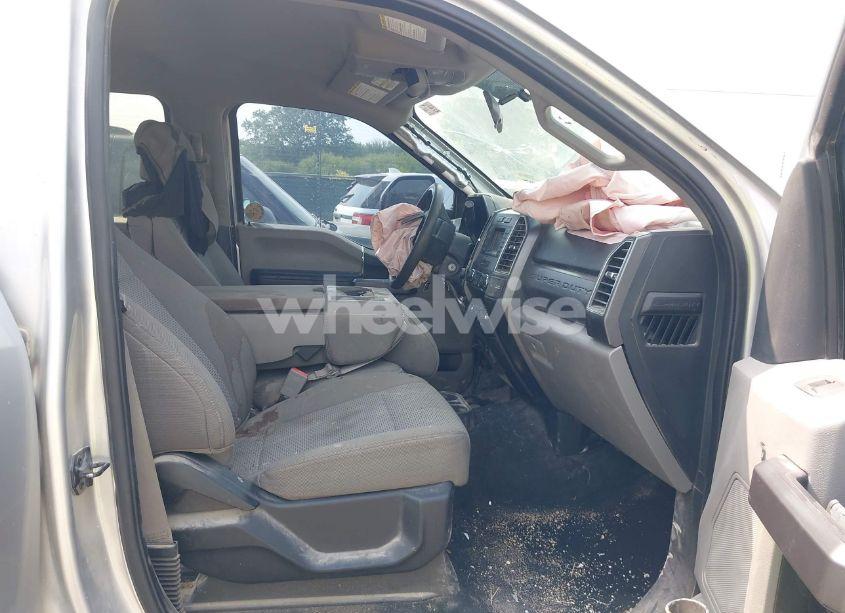 Photo 5 of 2019 Ford F-250 XLT (VIN 1FT7W2BTXKEF52949)