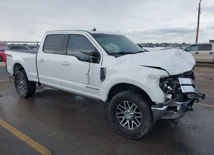 2019 Ford F-250 LARIAT (VIN 1FT7W2BTXKEG02846) main photo