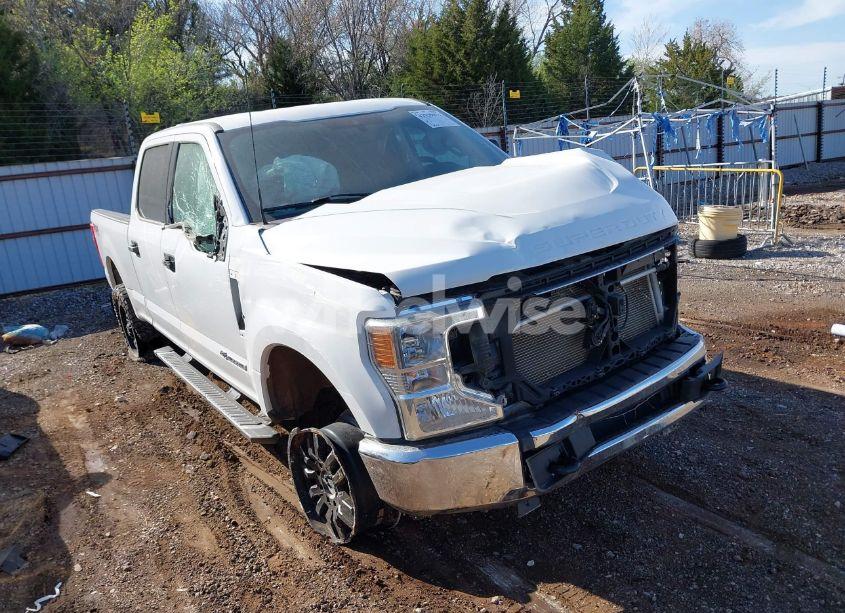 2022 Ford F-250 XLT (VIN 1FT7W2BTXNEF06817) main photo