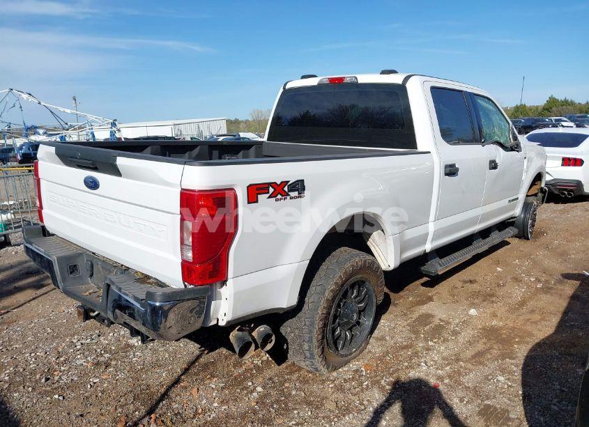 Photo 4 of 2022 Ford F-250 XLT (VIN 1FT7W2BTXNEF06817)