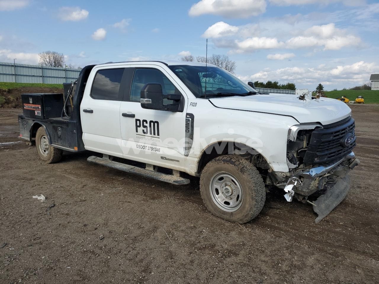 Photo 4 of 2023 FORD F250 SUPER DUTY (VIN 1FT7W2BTXPEC16788)