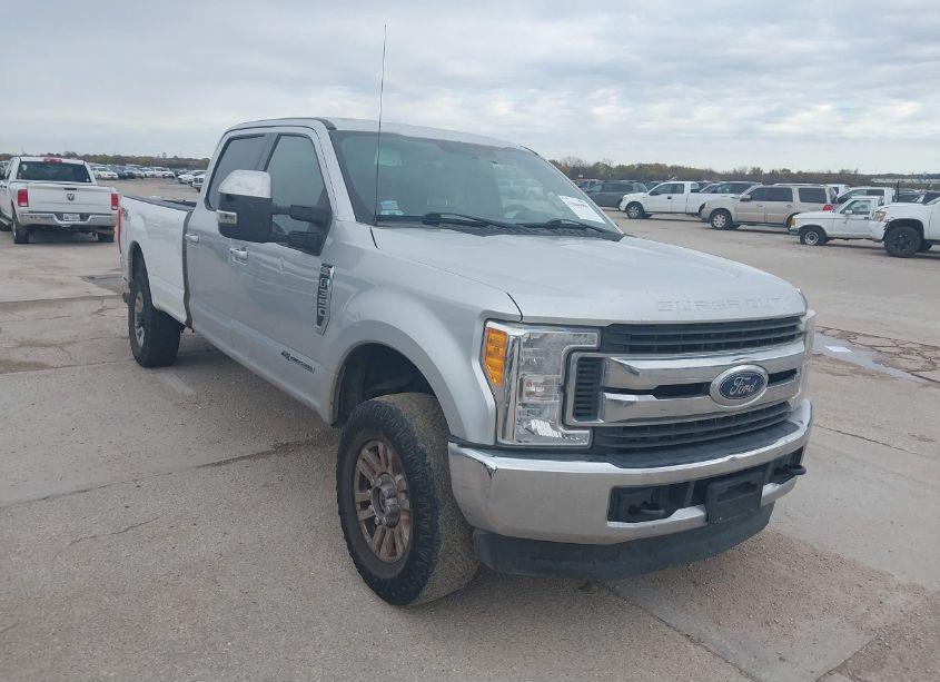 2017 Ford F-350 XL (VIN 1FT7W3BT4HED71652) main photo