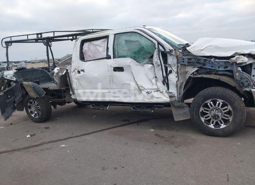 Photo 13 of 2017 Ford F-350 XLT (VIN 1FT7W3BT8HEE58535)