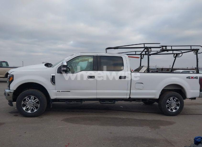 Photo 14 of 2017 Ford F-350 XLT (VIN 1FT7W3BT8HEE58535)