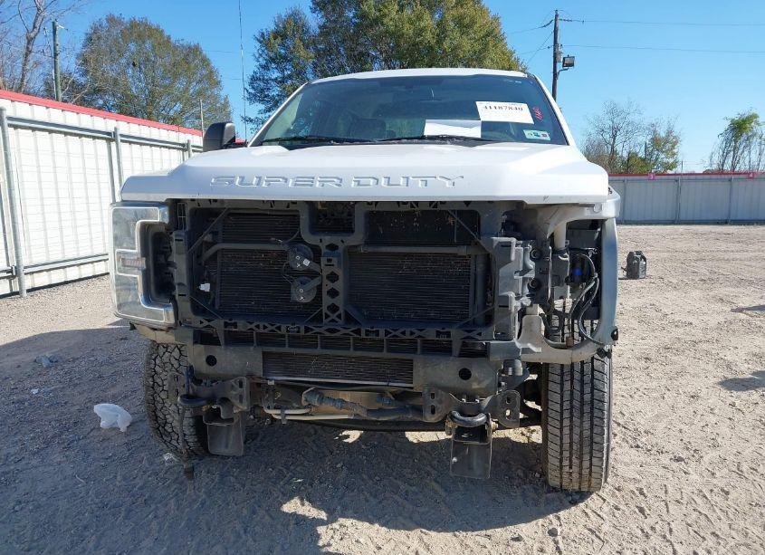 Photo 13 of 2019 Ford F-350 XL (VIN 1FT7W3BTXKED68066)