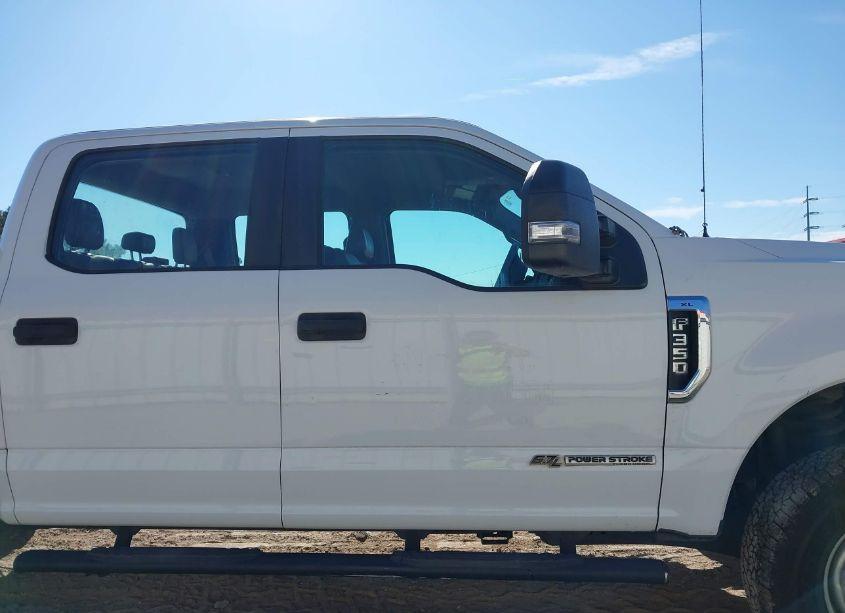 Photo 14 of 2019 Ford F-350 XL (VIN 1FT7W3BTXKED68066)