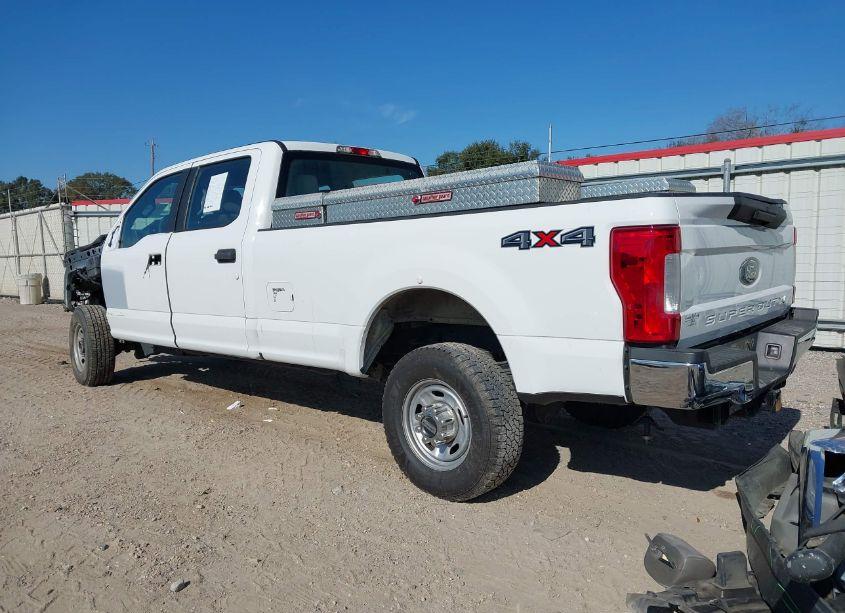 Photo 3 of 2019 Ford F-350 XL (VIN 1FT7W3BTXKED68066)