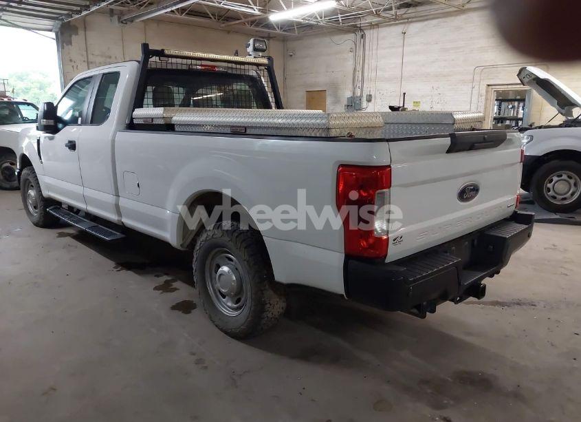 Photo 3 of 2018 Ford F-250 XL (VIN 1FT7X2A60JEC48083)
