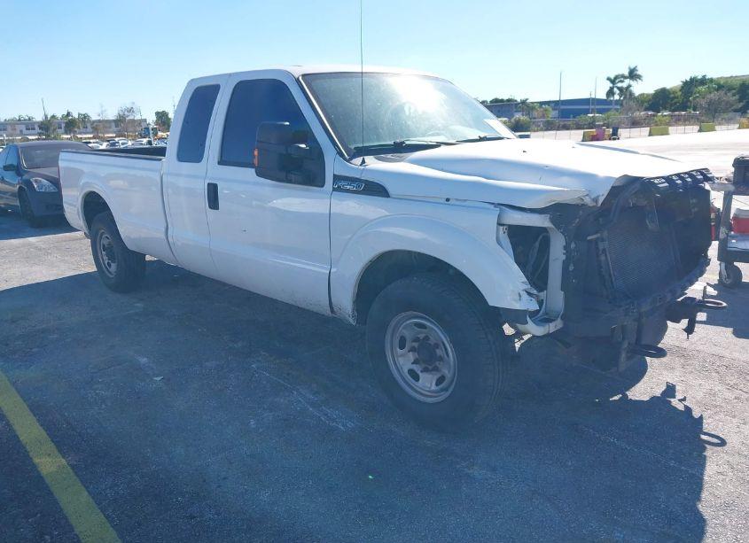 2016 Ford F-250 XL (VIN 1FT7X2A63GEC16480) main photo
