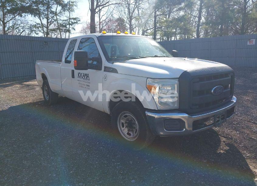 2016 Ford F-250 XL (VIN 1FT7X2A64GEB01645) main photo