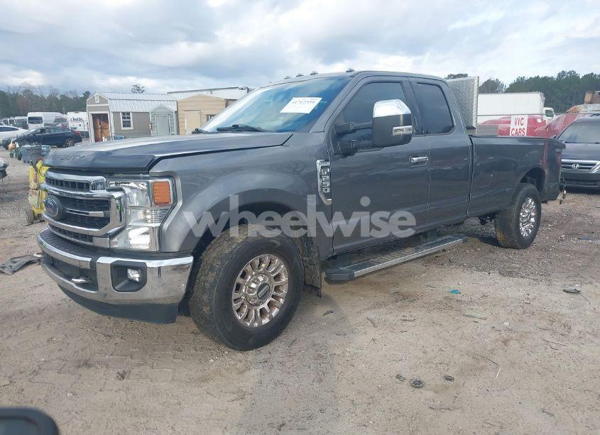 Photo 2 of 2022 Ford F-250 LARIAT (VIN 1FT7X2A65NED82853)