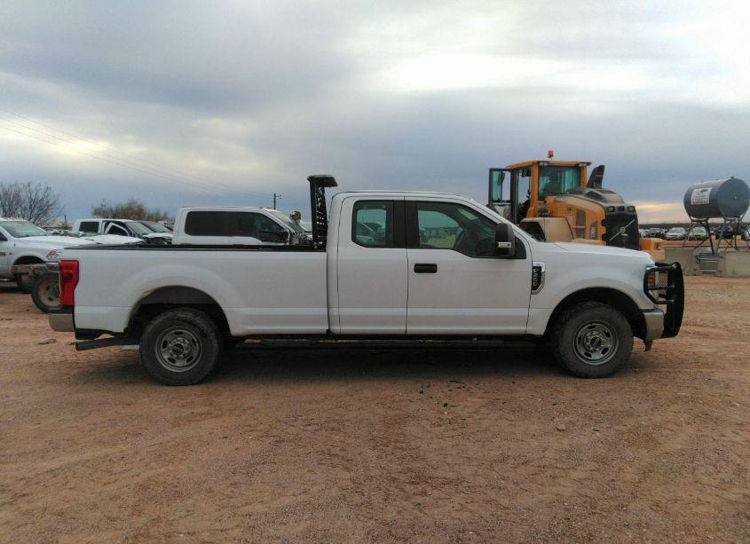 Photo 12 of 2019 Ford F-250 XL (VIN 1FT7X2A6XKEE26471)
