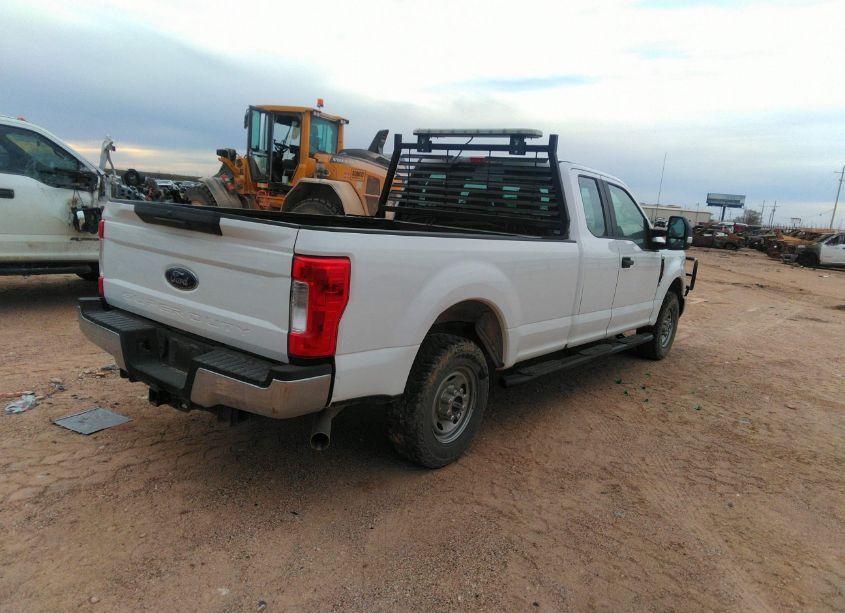 Photo 4 of 2019 Ford F-250 XL (VIN 1FT7X2A6XKEE26471)