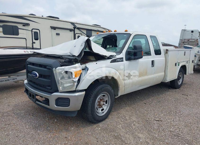 Photo 2 of 2011 Ford F-250 XL (VIN 1FT7X2AT4BEC33450)