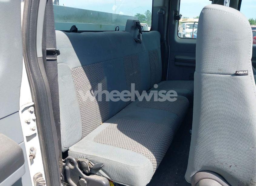 Photo 8 of 2011 Ford F-250 XL (VIN 1FT7X2AT4BEC33450)