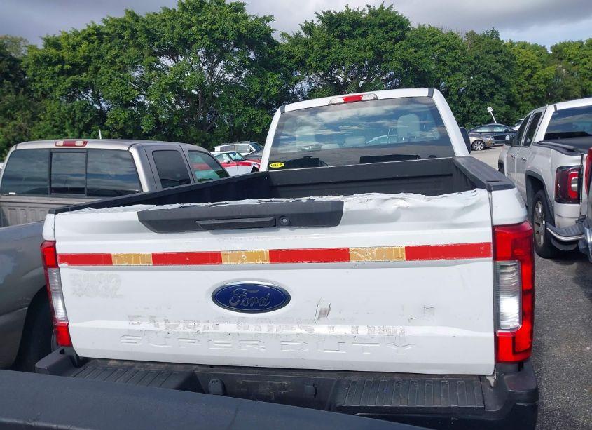 Photo 16 of 2017 Ford F-250 XL (VIN 1FT7X2ATXHEB45382)