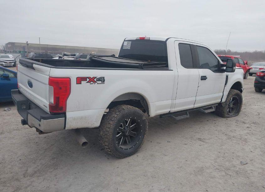 Photo 4 of 2017 Ford F-250 XL (VIN 1FT7X2B60HEC34418)