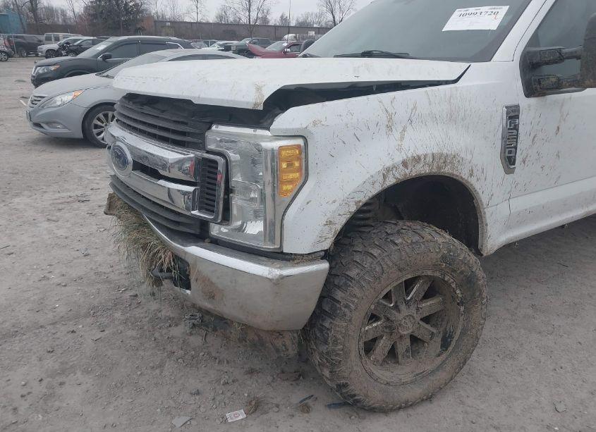 Photo 6 of 2017 Ford F-250 XL (VIN 1FT7X2B60HEC34418)