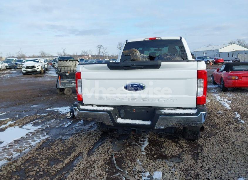 Photo 16 of 2017 Ford F-250 XL (VIN 1FT7X2B60HED90653)