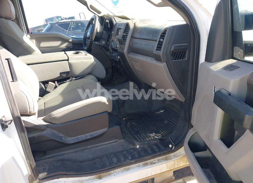 Photo 5 of 2019 Ford F-250 XL (VIN 1FT7X2B60KEF82968)