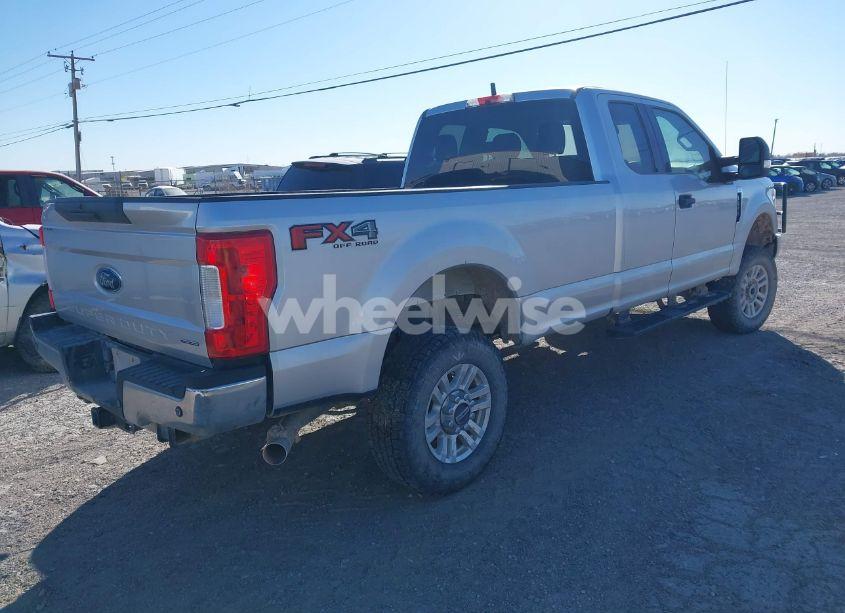 Photo 4 of 2019 Ford F-250 XLT (VIN 1FT7X2B61KEG78138)