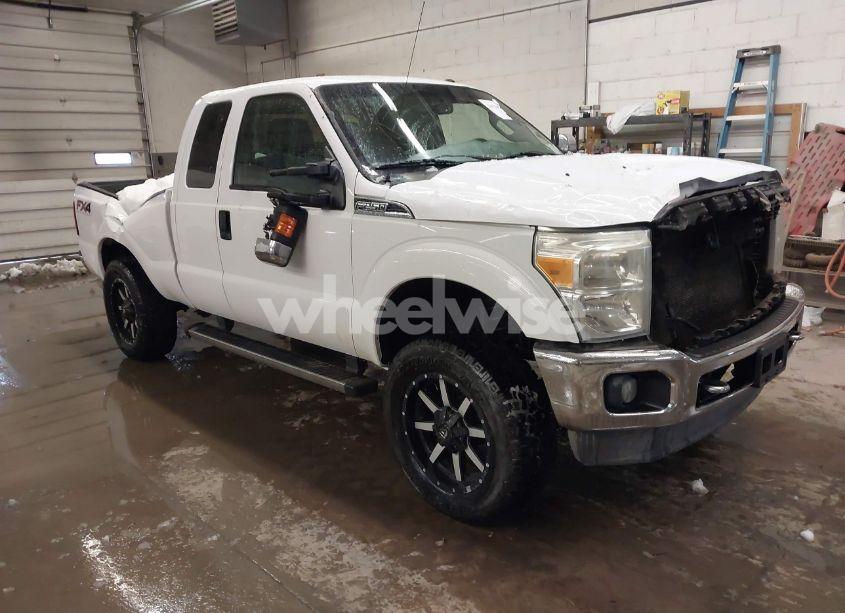 2012 Ford F-250 XLT (VIN 1FT7X2B62CEA33077) main photo