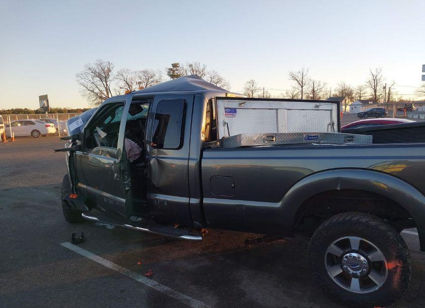 Photo 17 of 2015 Ford F-250 LARIAT (VIN 1FT7X2B62FEA20138)