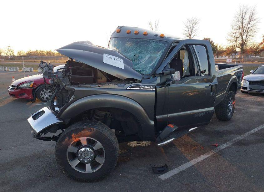 Photo 6 of 2015 Ford F-250 LARIAT (VIN 1FT7X2B62FEA20138)