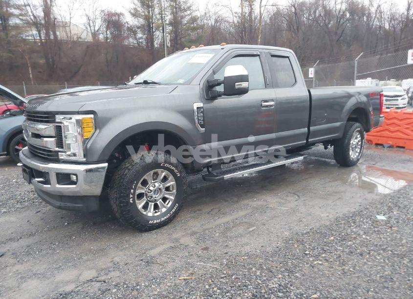 Photo 2 of 2017 Ford F-250 XLT (VIN 1FT7X2B62HEB98845)