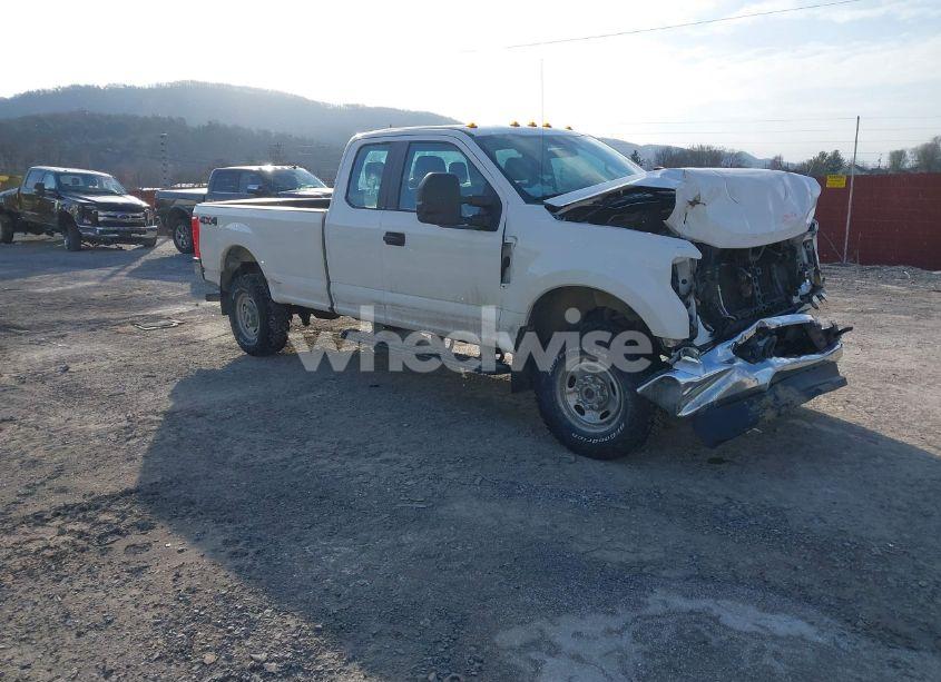 2017 Ford F-250 XL (VIN 1FT7X2B62HEC84656) main photo