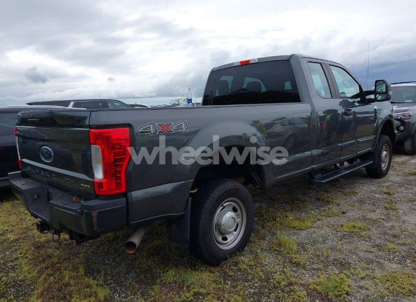 Photo 4 of 2019 Ford F-250 XL (VIN 1FT7X2B62KEC82090)
