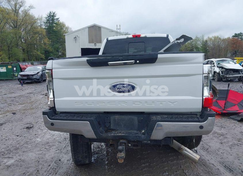 Photo 16 of 2019 Ford F-250 XLT (VIN 1FT7X2B62KED30820)