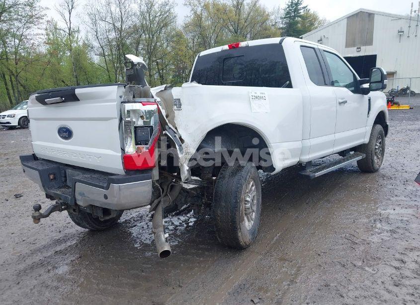 Photo 4 of 2019 Ford F-250 XLT (VIN 1FT7X2B62KED30820)