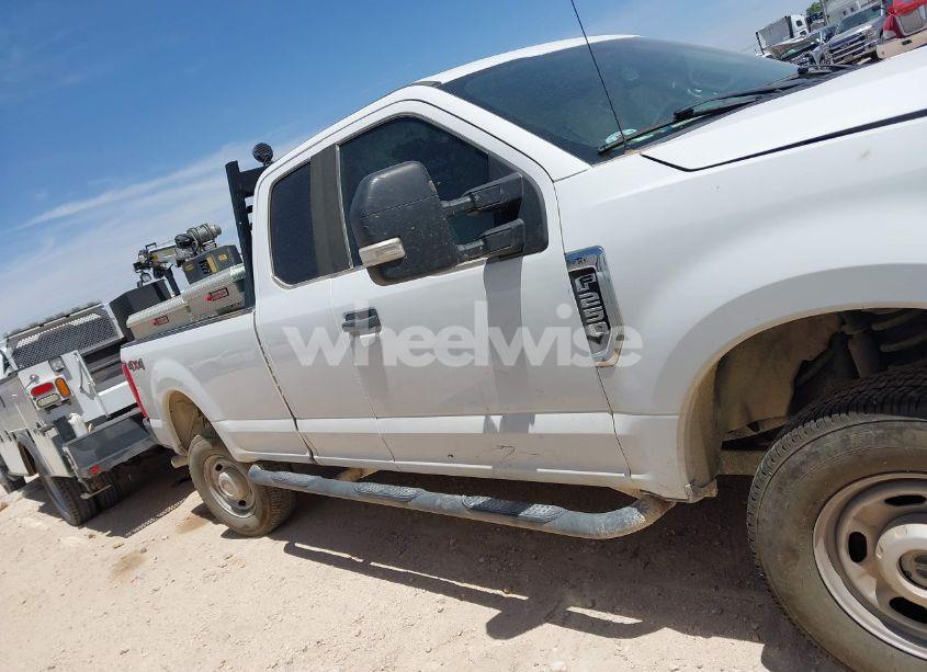 Photo 13 of 2019 Ford F-250 XL (VIN 1FT7X2B62KED96266)